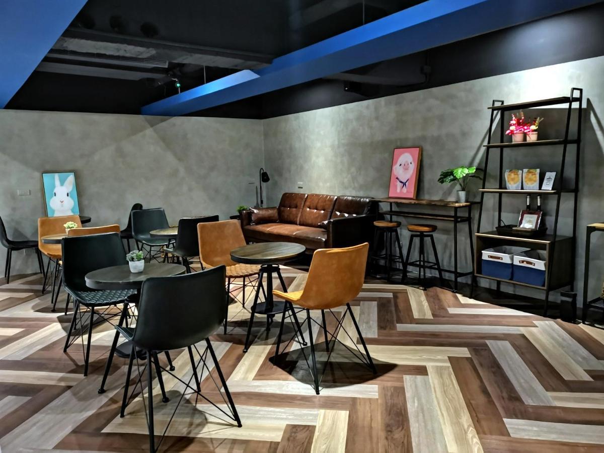 Holo Hotel Tainan Eksteriør billede