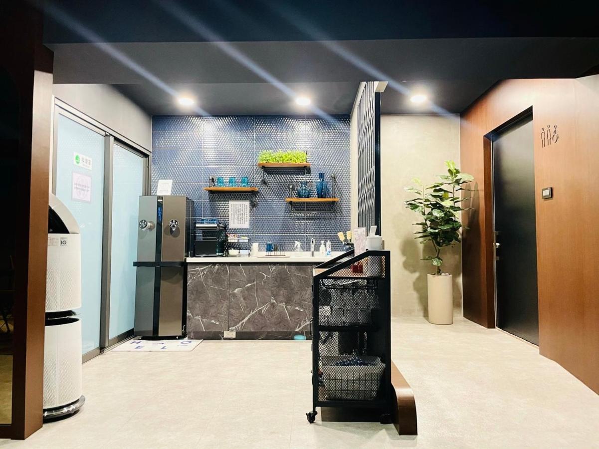 Holo Hotel Tainan Eksteriør billede